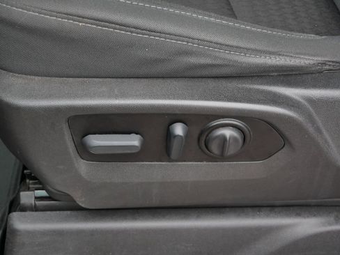 Used 2022 GMC Sierra 3500 SLE w/ SLE Convenience Package image 8