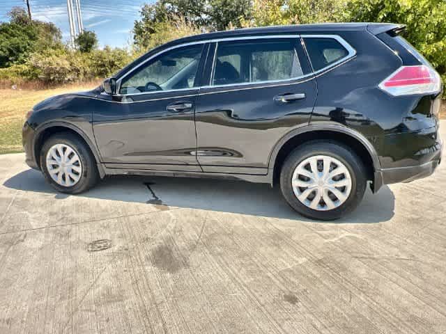 Used 2016 Nissan Rogue S FWD image 4