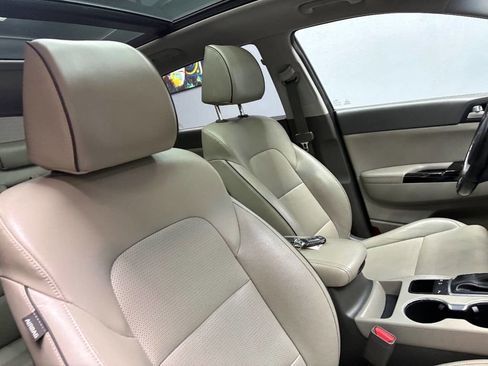 Used 2018 Kia Sportage EX w/ EX Technology Package image 61