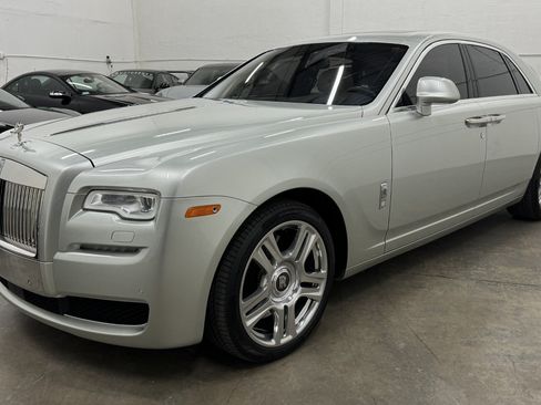 Used 2015 Rolls-Royce Ghost RWD image 20