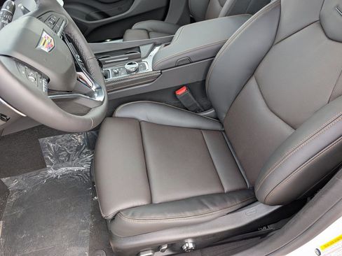 New 2026 Cadillac CT5 Sport w/ LPO, ONYX Package image 9