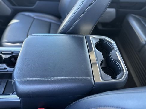 Used 2025 Ford F250 Lariat image 23