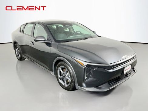 Used 2025 Kia K4 FWD image 3