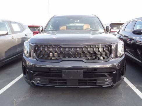 Used 2025 Kia Telluride SX Prestige X-Line AWD/4WD image 2