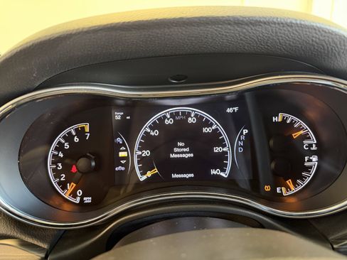 Used 2020 Jeep Grand Cherokee Limited image 13