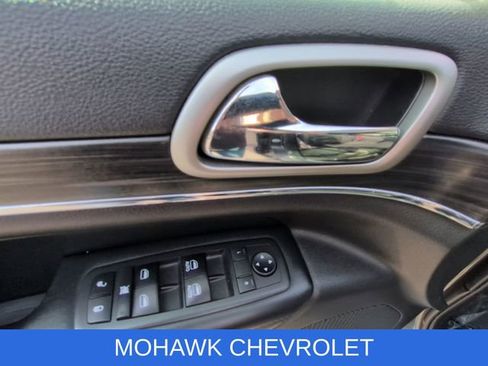 Used 2019 Jeep Grand Cherokee Limited AWD/4WD image 24