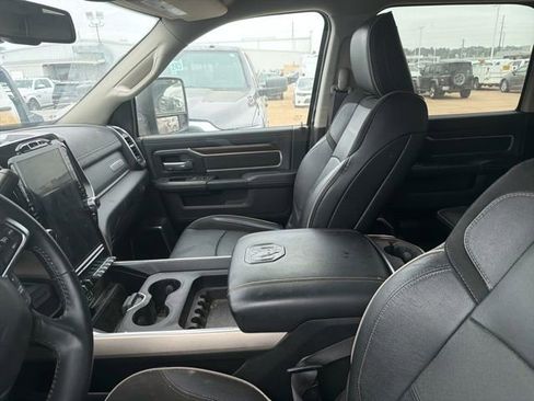 Used 2024 RAM 3500 Laramie image 10