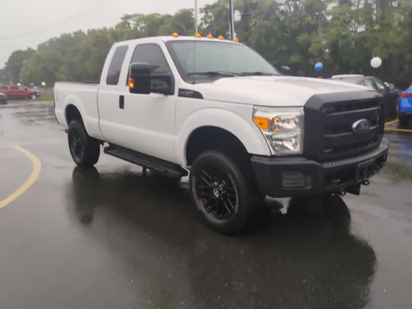 Used 2016 Ford F250 XL w/ Power Equipment Group AWD/4WD image 2