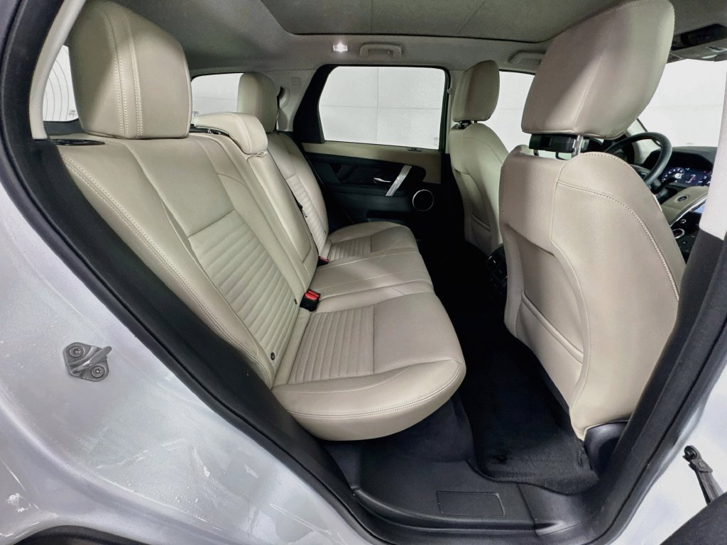Used 2023 Land Rover Discovery Sport SE AWD/4WD image 35
