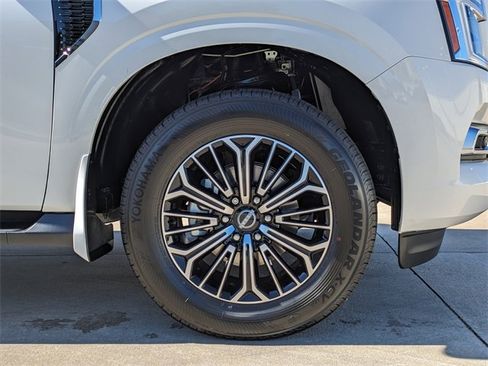 New 2026 Nissan Armada SL w/ Captain's Chari Seat Package image 12