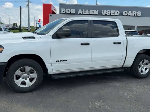 Used 2025 RAM 1500 Tradesman AWD/4WD image 3