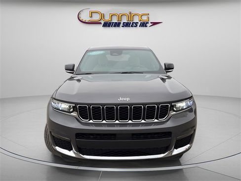 Used 2024 Jeep Grand Cherokee L Limited image 5