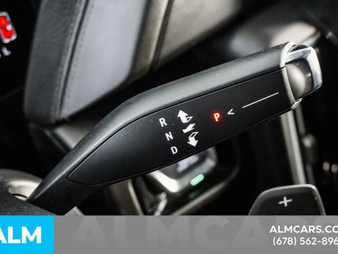 Used 2025 GMC Yukon Denali AWD/4WD image 33