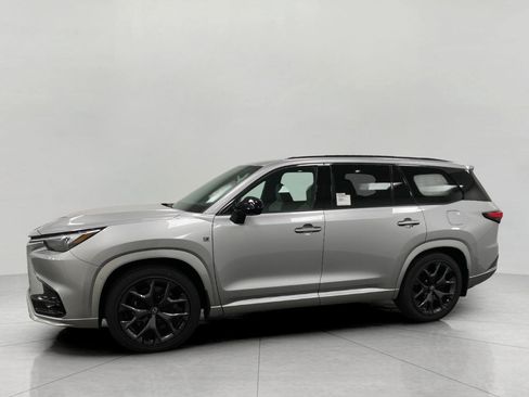 New 2026 Lexus TX 500h AWD image 9