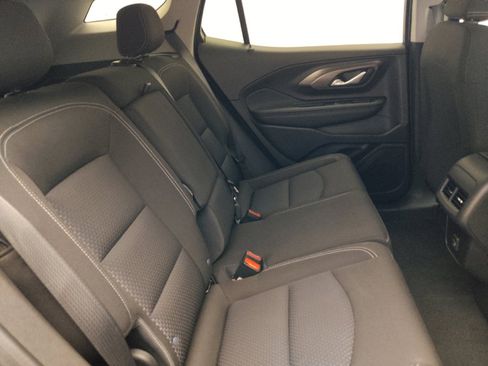 Used 2024 GMC Terrain SLE FWD image 19