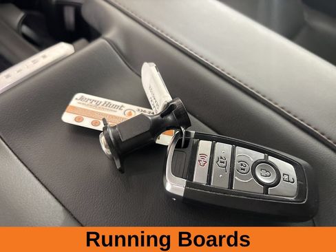 Used 2025 Ford Expedition Active AWD/4WD image 21