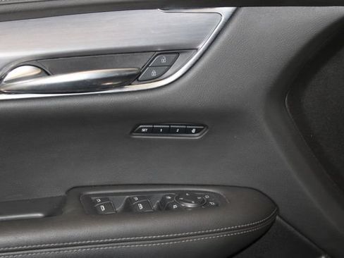 Certified 2023 Cadillac XT6 Luxury AWD/4WD image 12