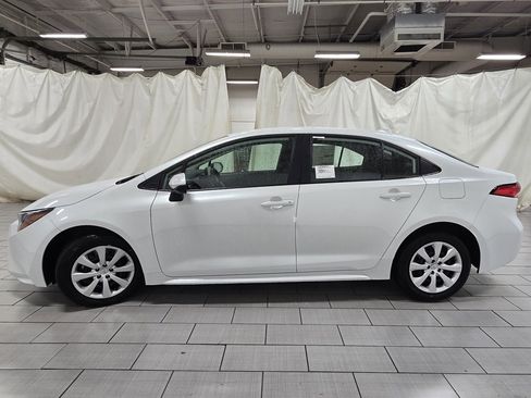 New 2026 Toyota Corolla LE image 10