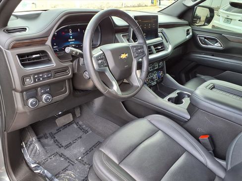 Used 2022 Chevrolet Tahoe LT w/ LT Signature Plus Package RWD image 20