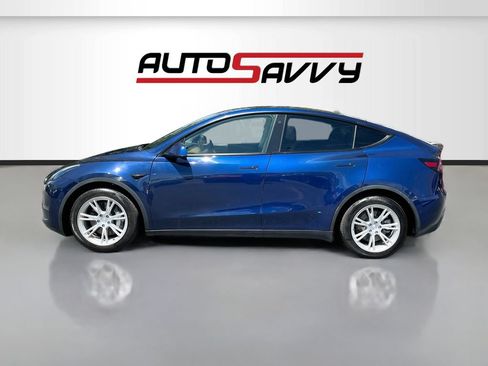 Used 2021 Tesla Model Y Long Range AWD/4WD image 4