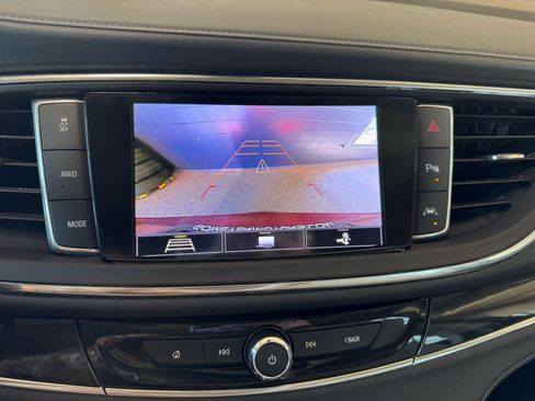 Used 2020 Buick Enclave Premium w/ Sun and Sites Package AWD/4WD image 26