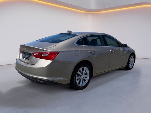 Used 2023 Chevrolet Malibu LT FWD image 3