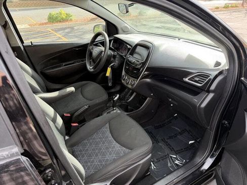 Used 2021 Chevrolet Spark LT image 21