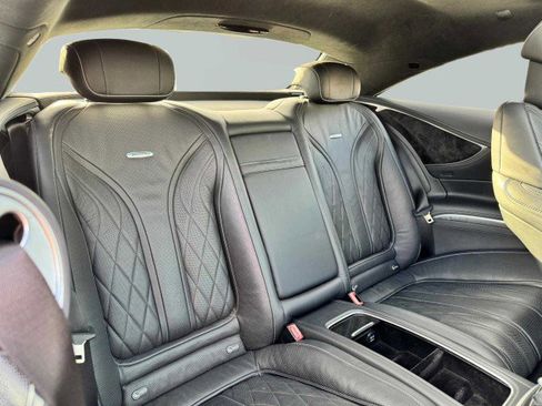 Used 2017 Mercedes-Benz S 63 AMG 4MATIC Coupe image 43