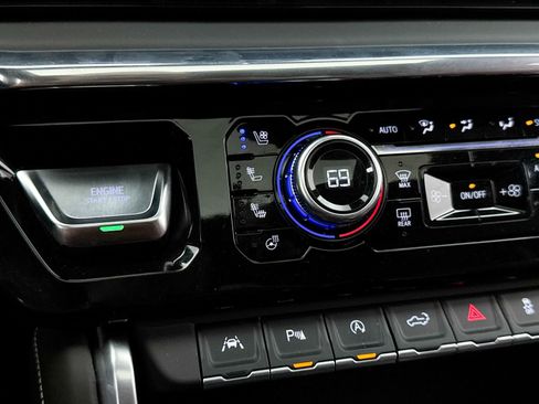 Used 2025 GMC Sierra 1500 Denali Ultimate image 25