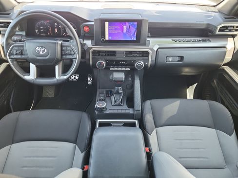 Used 2024 Toyota Tacoma TRD Sport AWD/4WD image 15