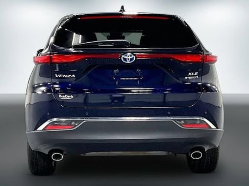 Used 2021 Toyota Venza XLE w/ Softex Package AWD/4WD image 6