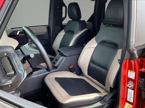 Used 2024 Ford Bronco Wildtrak AWD/4WD image 21