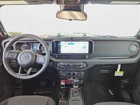 New 2025 Jeep Gladiator Mojave w/ Convenience Group image 14