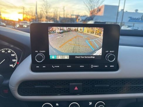 Certified 2023 Honda HR-V LX image 13