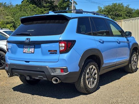 Used 2024 Honda Passport TrailSport image 5