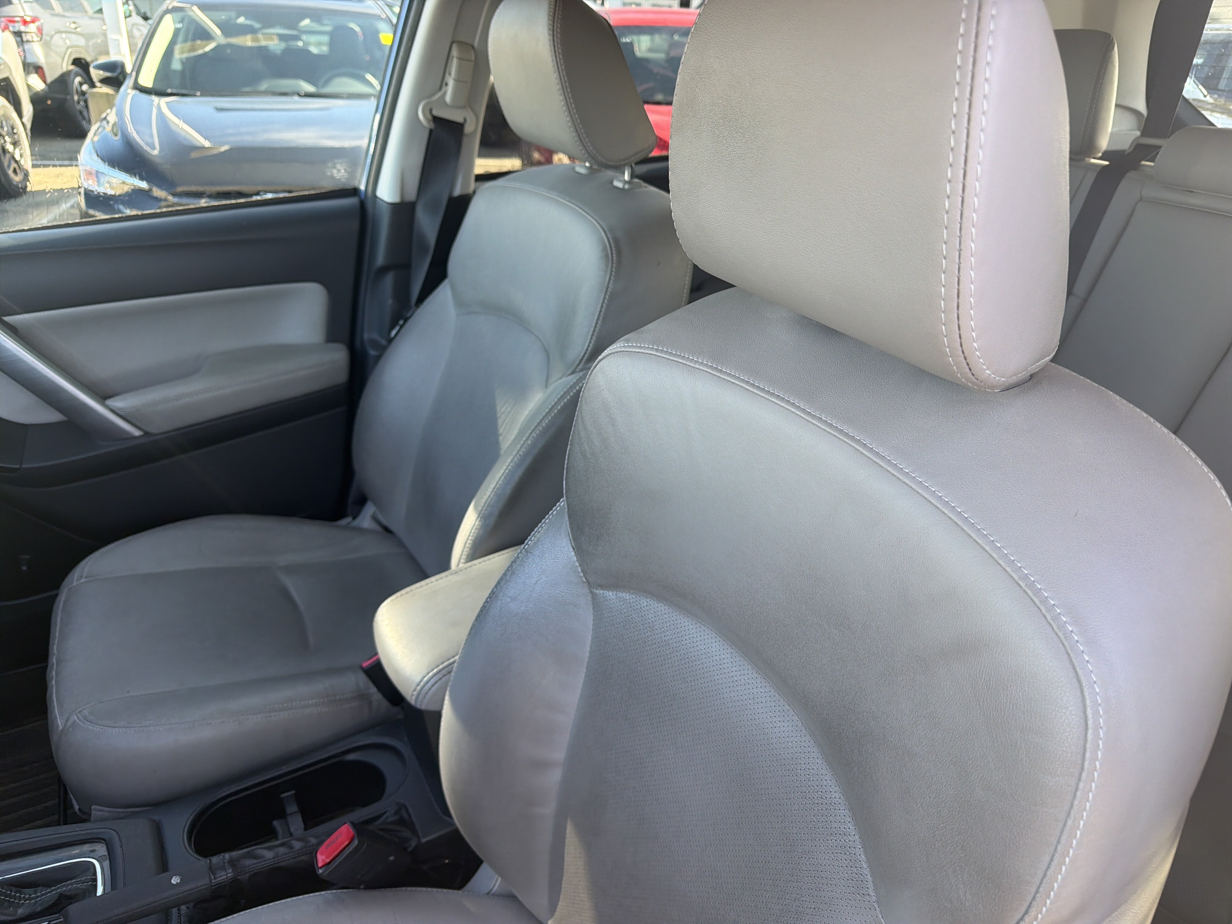 Used 2015 Subaru Forester 2.5i Touring AWD/4WD image 14