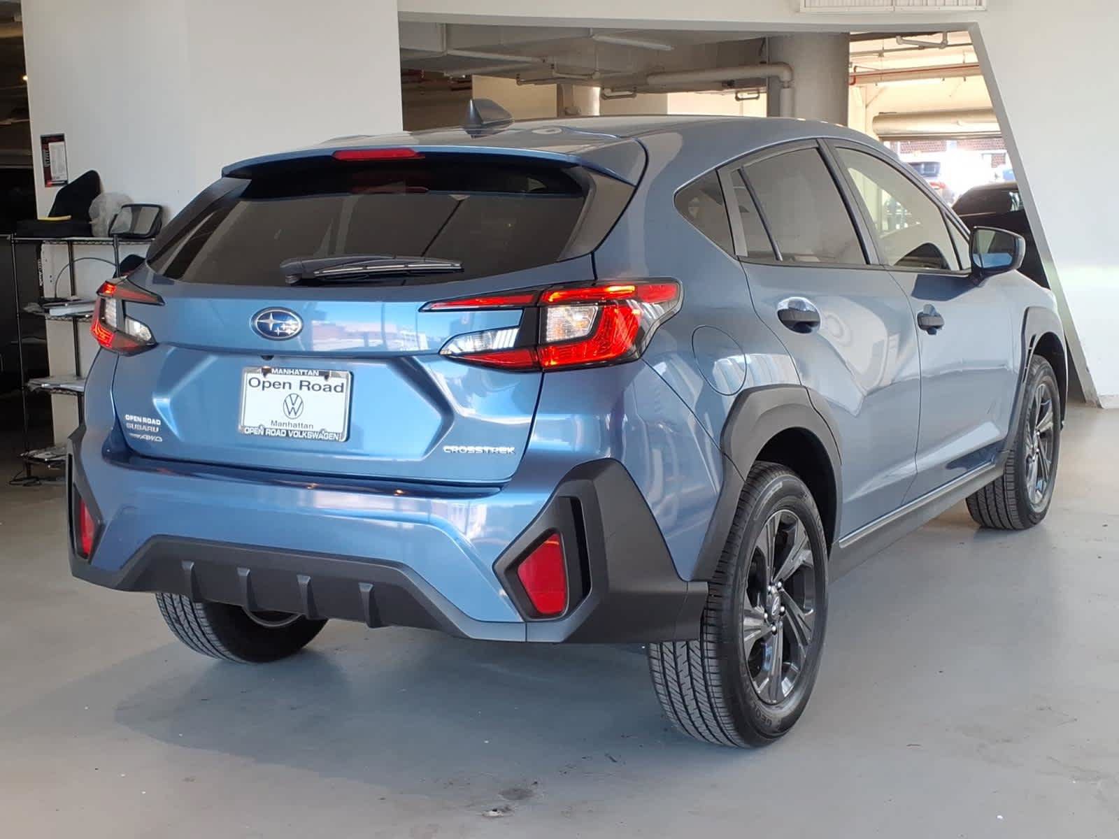 Used 2024 Subaru Crosstrek 2.0i AWD/4WD image 4