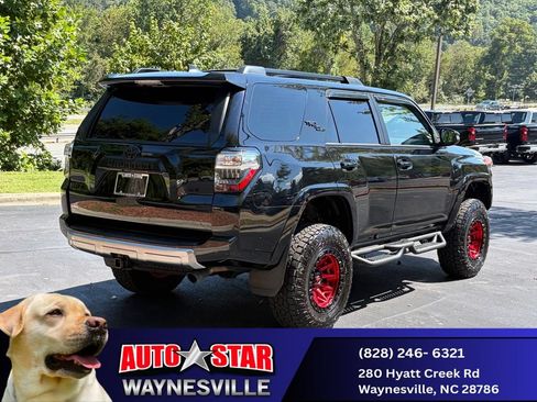 Used 2024 Toyota 4Runner TRD Off-Road Premium w/ 4Runner Black Package (TMS) AWD/4WD image 5