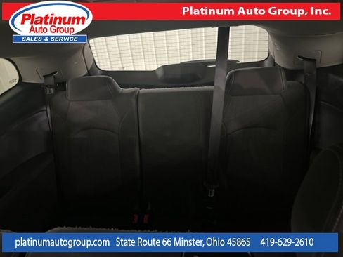 Used 2017 Chevrolet Traverse LT image 28