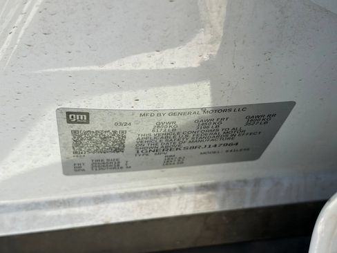 Used 2024 Chevrolet Traverse LS w/ LPO, Floor Liner Package FWD image 12