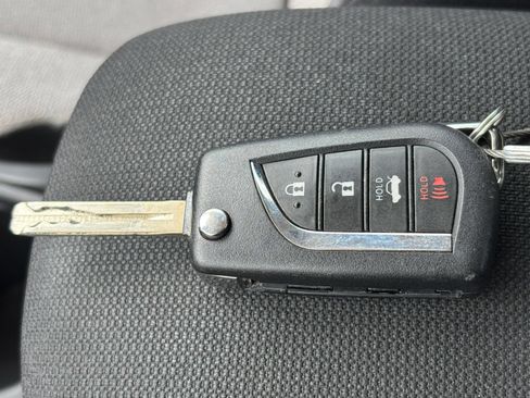 Used 2025 Toyota Corolla LE FWD image 20