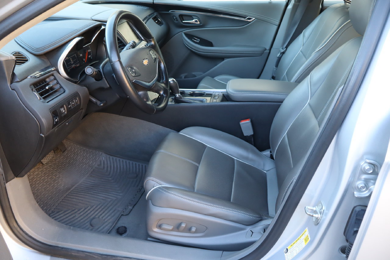 Used 2017 Chevrolet Impala Premier FWD image 15