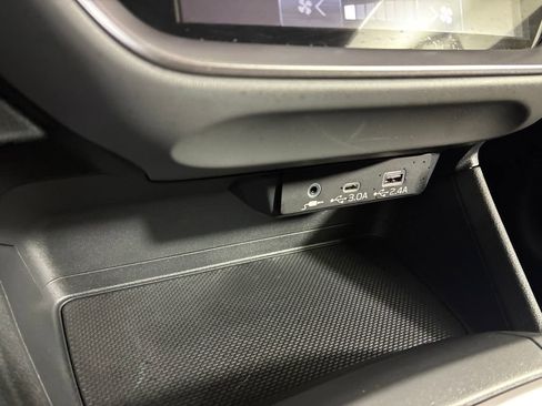 Certified 2025 Subaru Crosstrek 2.0i Premium image 16