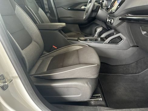 Certified 2023 Chevrolet TrailBlazer LT w/ Convenience Package image 38