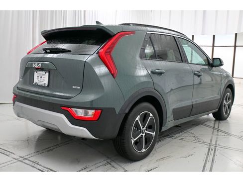 New 2025 Kia Niro EX w/ EX Cold Weather Package image 7