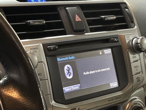 Used 2016 Toyota 4Runner Limited image 10