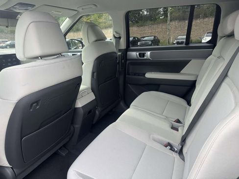 New 2026 Hyundai Santa Fe SE AWD/4WD image 9