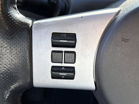 Used 2008 Nissan Pathfinder SE w/ Leather Pkg image 16