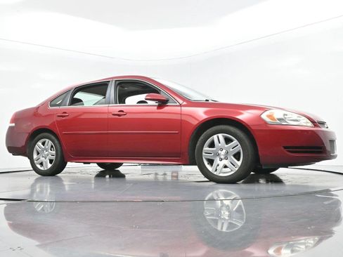 Used 2013 Chevrolet Impala LT w/ LT Sunroof Package FWD image 38