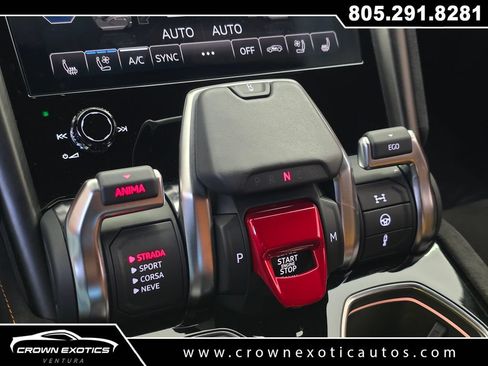 Used 2024 Lamborghini Urus S AWD/4WD image 44